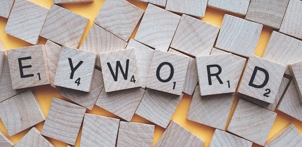 کلمات کلیدی چیست، آموزش سئو کلمات کلیدی، keyword چیست، منظور از کلمات کلیدی چیست، استراتژی کلمات کلیدی، پگاه معینی متخصص سئو
